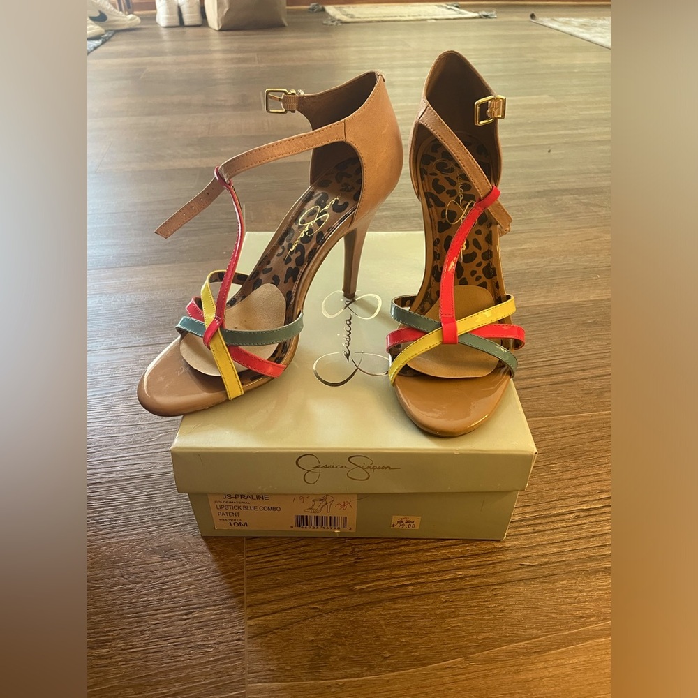 Jessica Simpson heels cool lipstick combo size 10